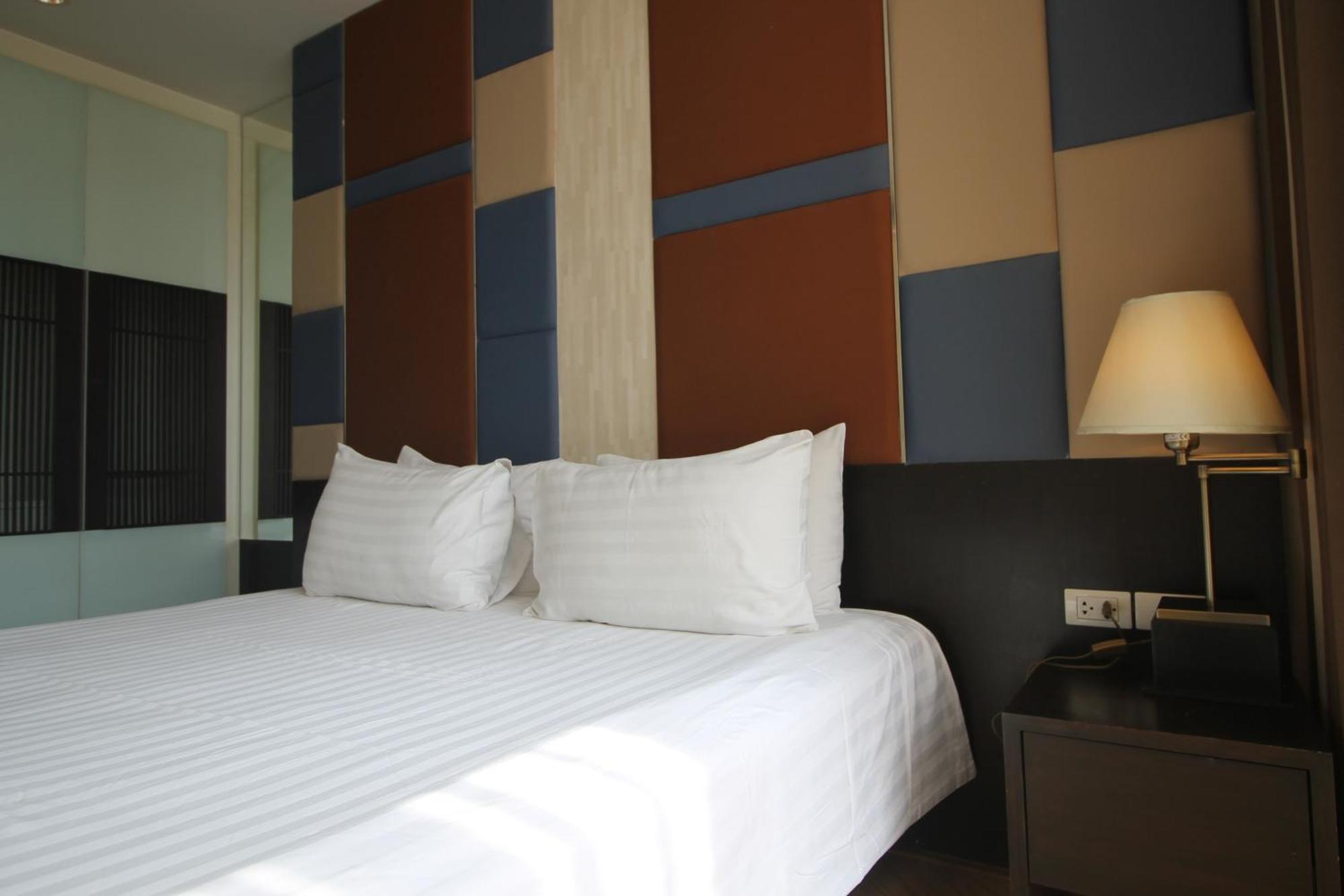 The Sunreno Hotel Sha Bangkok Exterior photo
