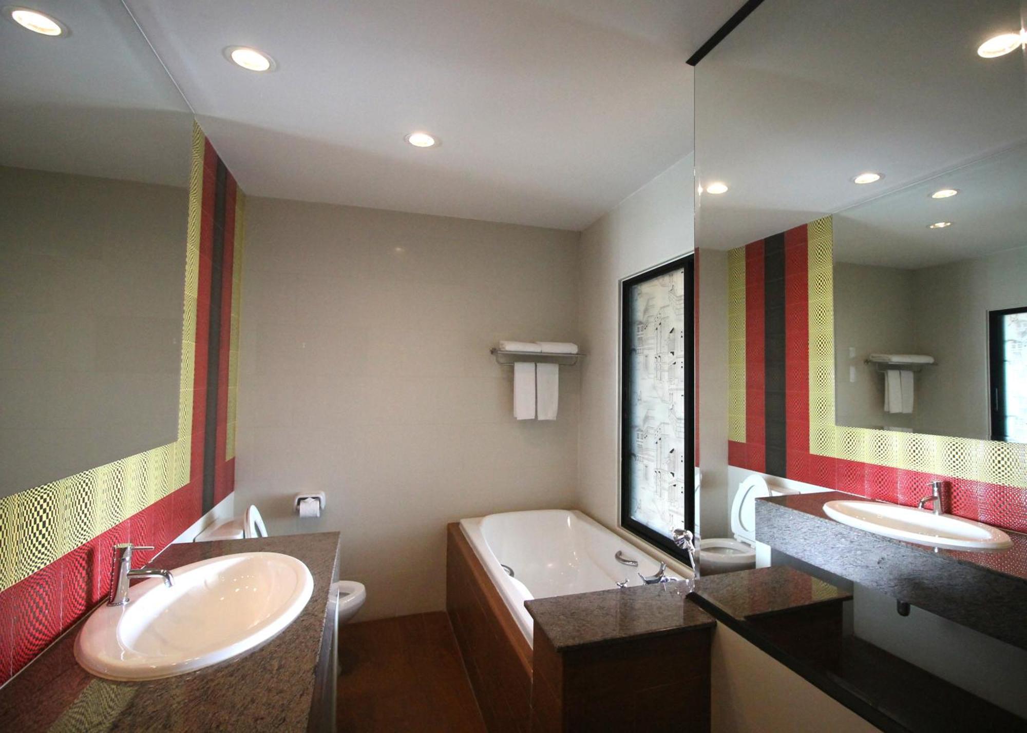 The Sunreno Hotel Sha Bangkok Exterior photo