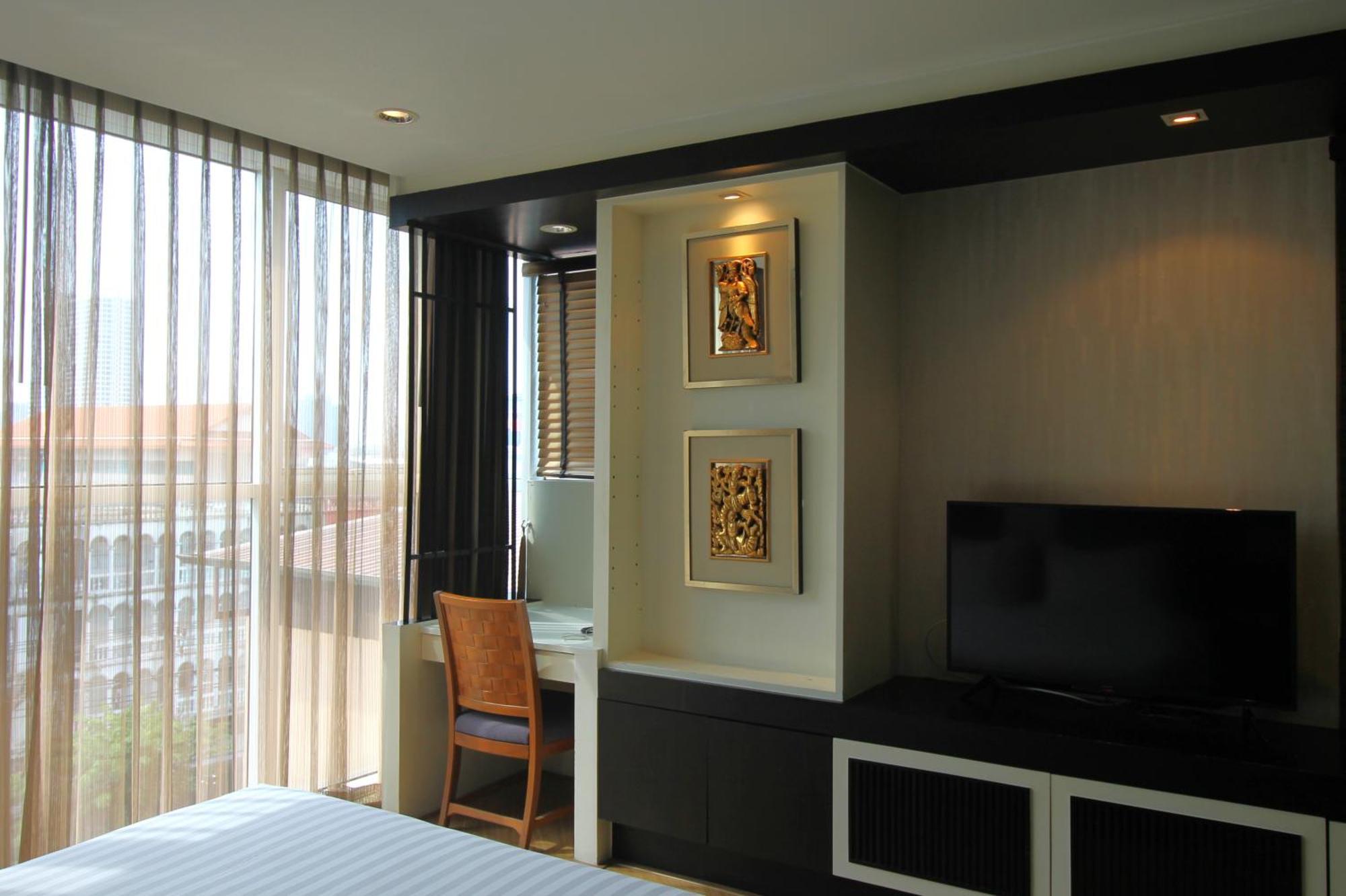 The Sunreno Hotel Sha Bangkok Exterior photo