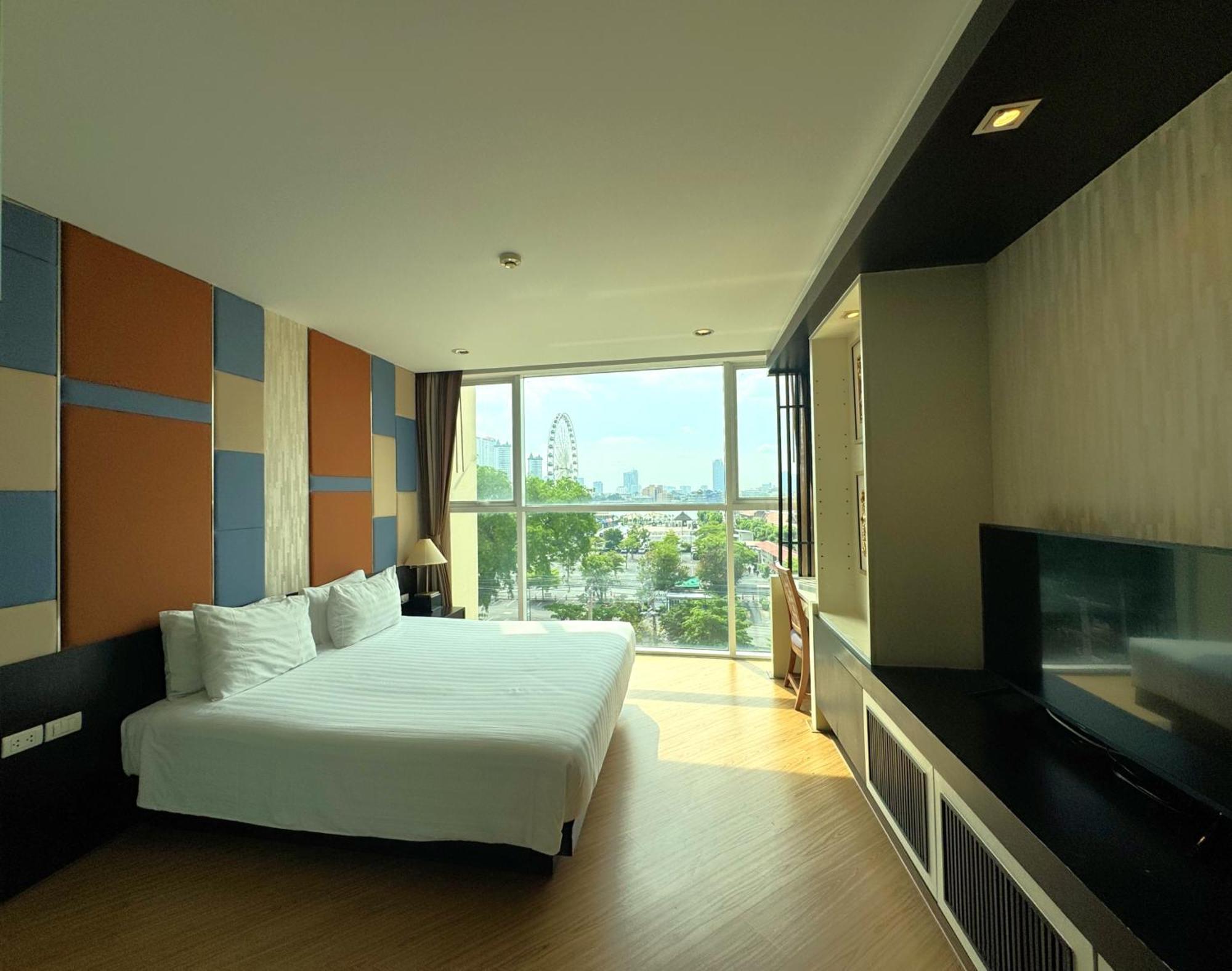 The Sunreno Hotel Sha Bangkok Exterior photo