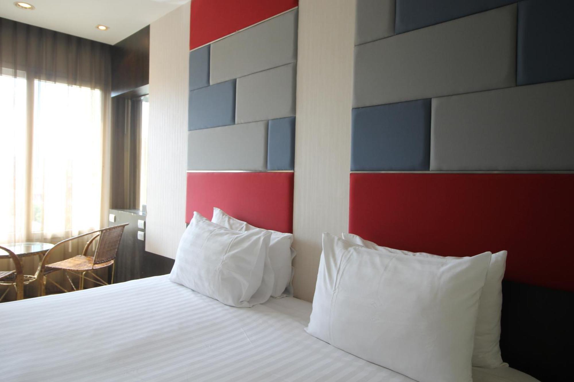 The Sunreno Hotel Sha Bangkok Exterior photo