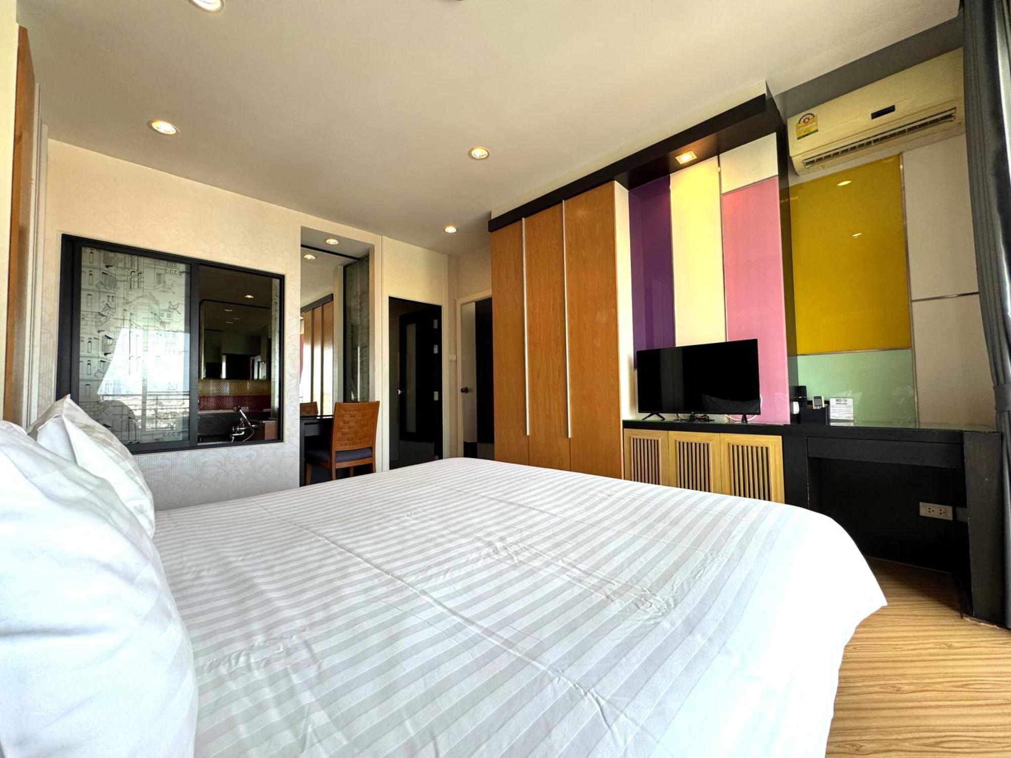 The Sunreno Hotel Sha Bangkok Exterior photo