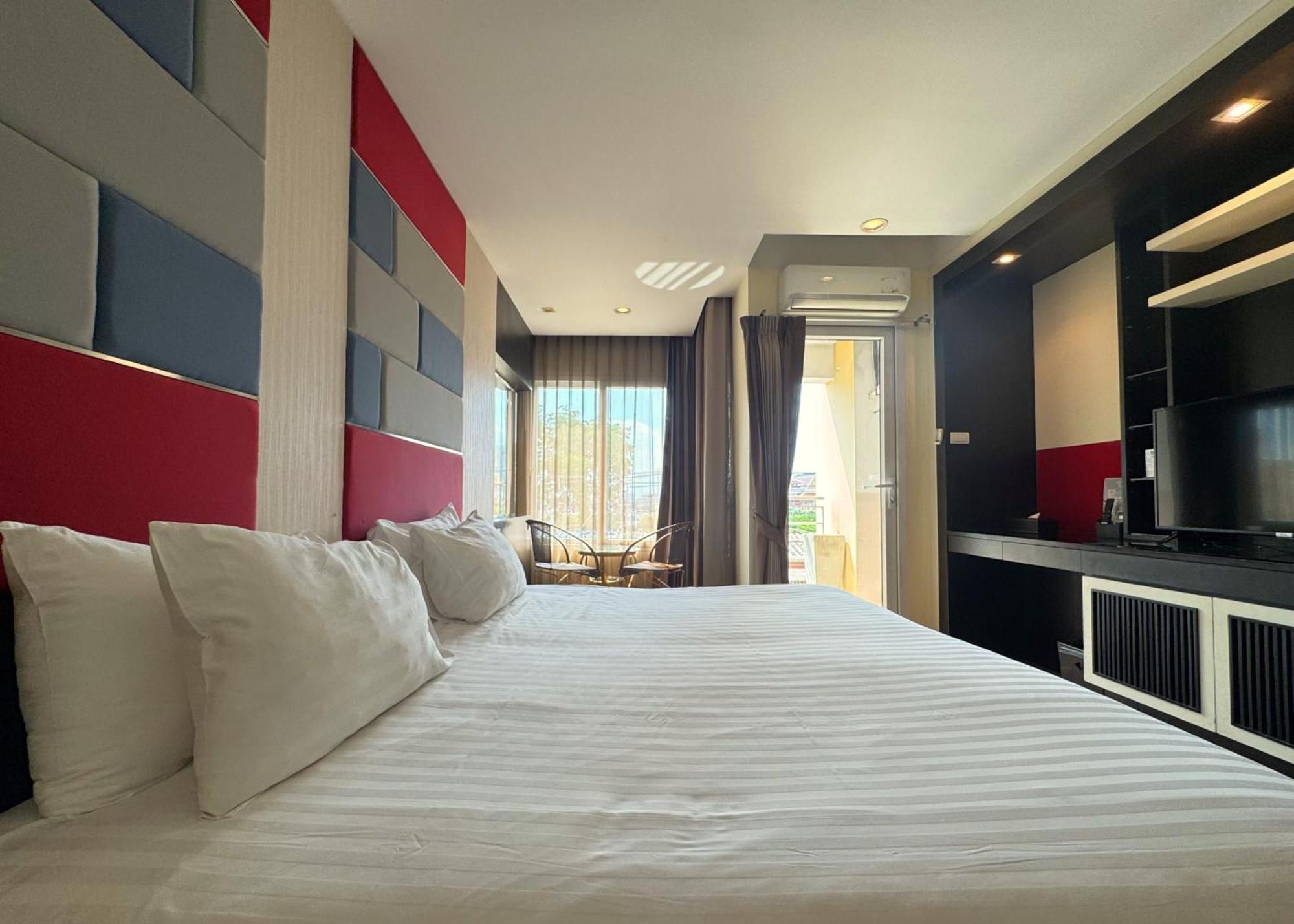 The Sunreno Hotel Sha Bangkok Exterior photo