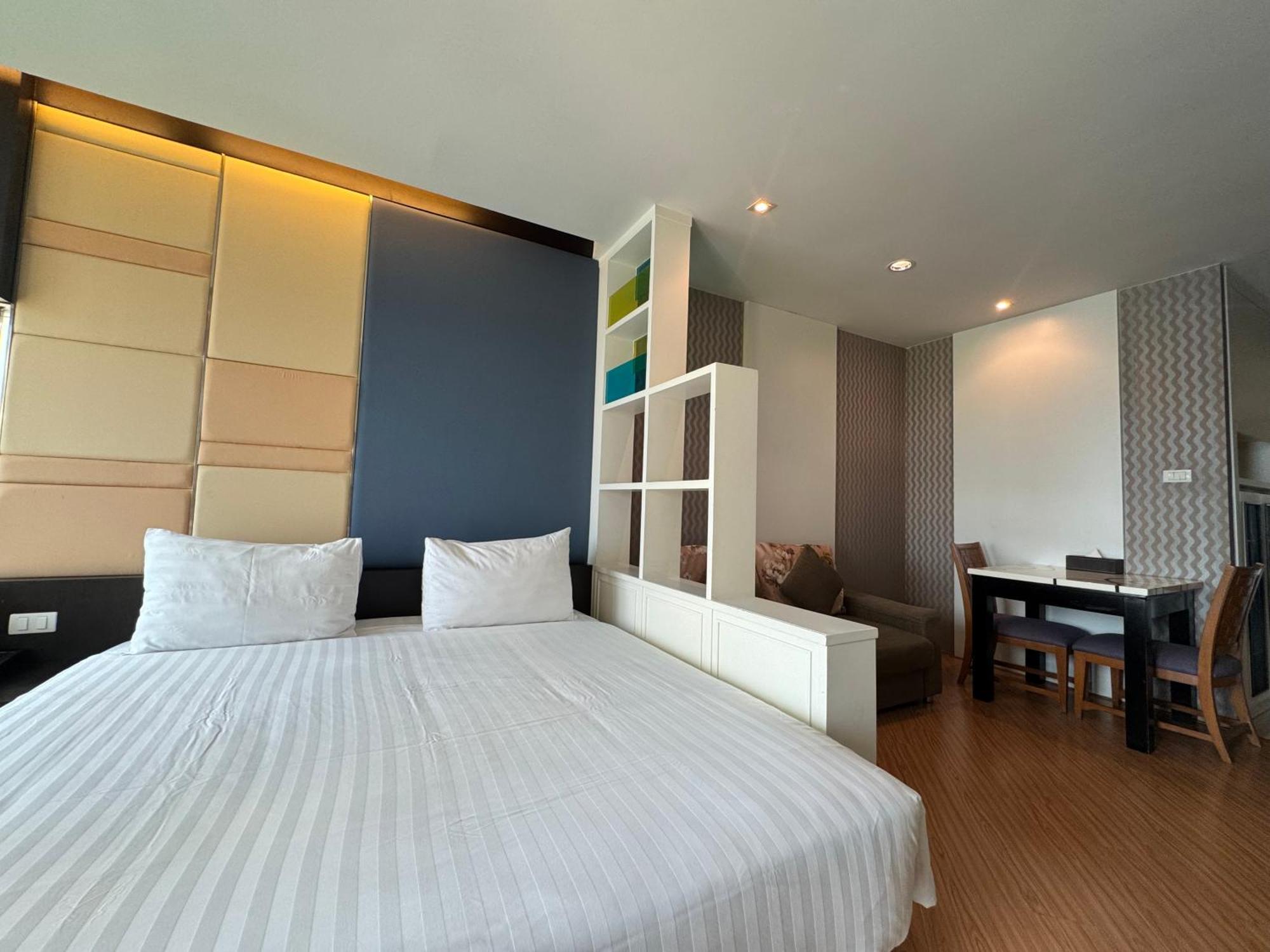 The Sunreno Hotel Sha Bangkok Exterior photo